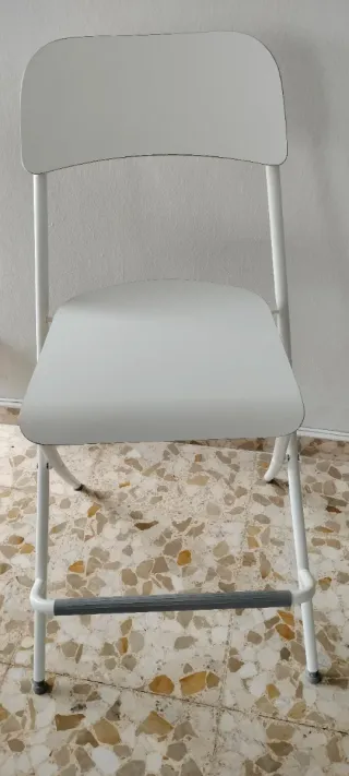 Conjunto Mesa y Sillas Altas Ikea
