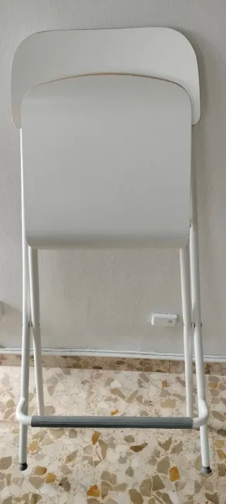 Conjunto Mesa y Sillas Altas Ikea