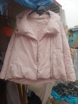 Abrigo Zara rosa talla S
