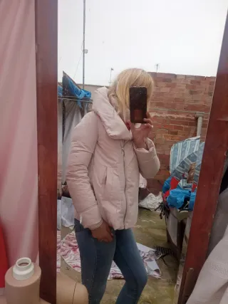 Abrigo Zara rosa talla S