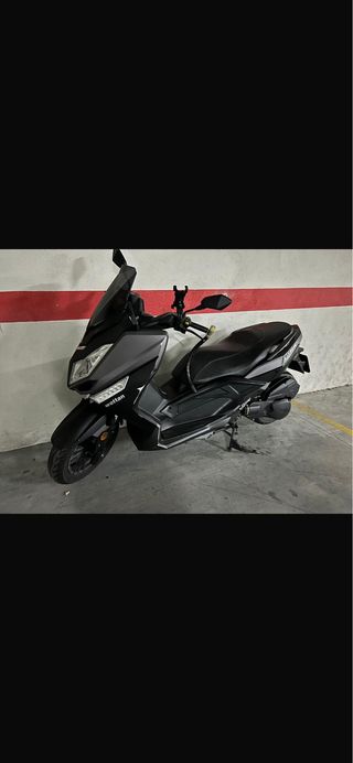 Moto Wotann 125 Scooter Negra para Reparar