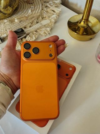 iPhone 17 Pro Max Naranja