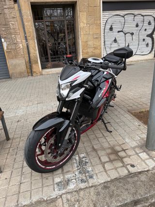 Suzuki GSX S 750 Naked