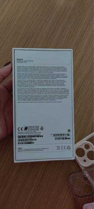 iPhone 13 Rose + Extras