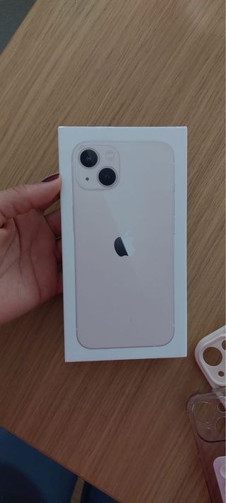 iPhone 13 Rose + Extras