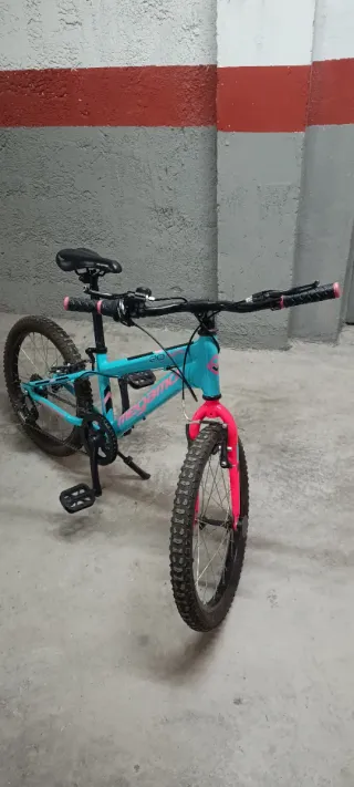 MEGAMO AIR GIRL 2022 Azul/Rosa 20"