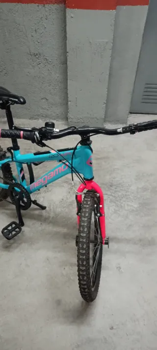 MEGAMO AIR GIRL 2022 Azul/Rosa 20"