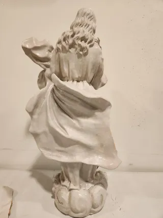 Imagen de la Inmaculada de cerámica