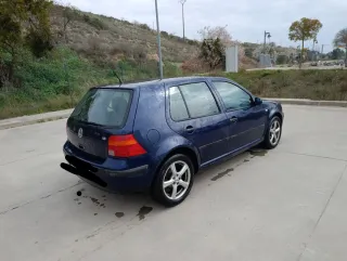 Volkswagen Golf 2002 ,105 CV
