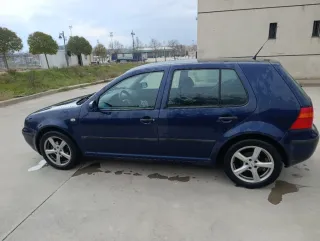 Volkswagen Golf 2002 ,105 CV