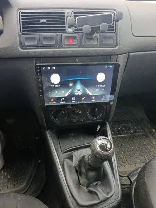 Volkswagen Golf 2002 ,105 CV