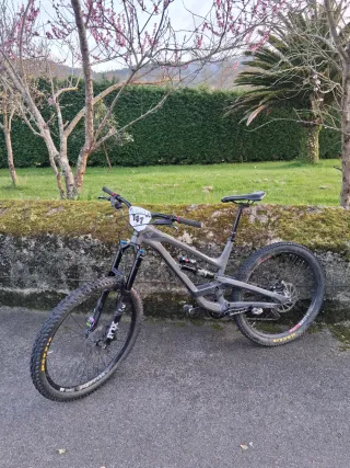 YT Capra 27.5 aluminio 2020 talla l