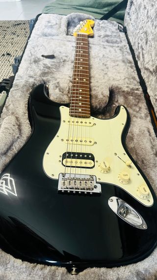 Fender Stratocaster USA HSS Shawbucker 2017
