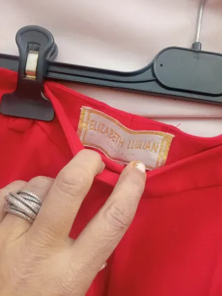 Traje pantalón rojo talla 42 XL