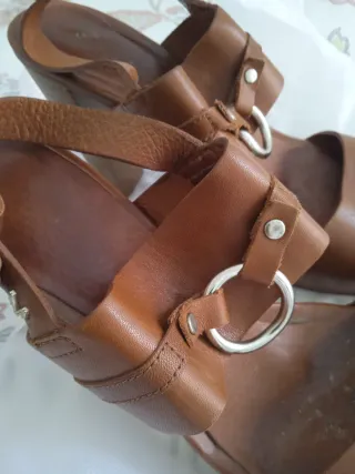 Sandalias Martinelli Marrones Tacón