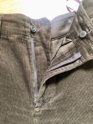 Pantalón pana UNIQLO