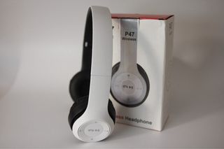 Auriculares Cascos P47 Nuevo en Blanco, Negro
