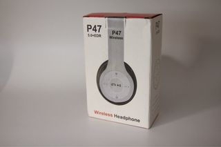 Auriculares Cascos P47 Nuevo en Blanco, Negro