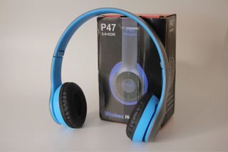 Auriculares Cascos P47 Nuevo en Blanco, Negro