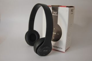Auriculares Cascos P47 Nuevo en Blanco, Negro