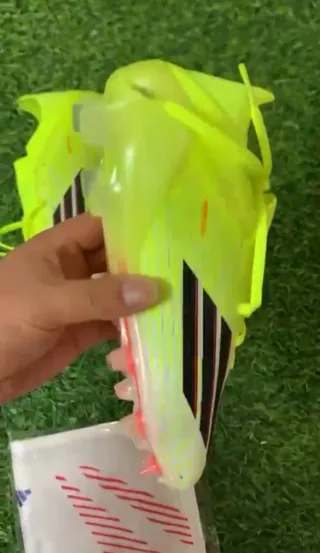 Adidas F50 Botas de Fútbol