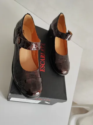 Zapatos en piel Escarlata Marrones Talla 37