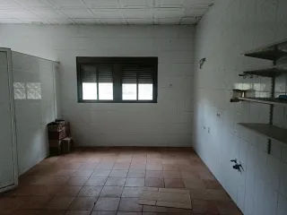 Local comercial en Avenida Virgen de la Palma