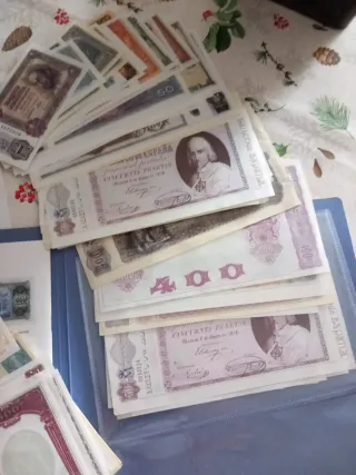 Carpeta  no conosco el precio real   El papel de