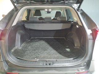 Toyota Rav4 2.5l 220H Style