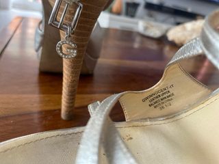 Sandalias Guess Plata Mujer