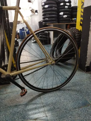 Bicicleta Fixie Amarilla