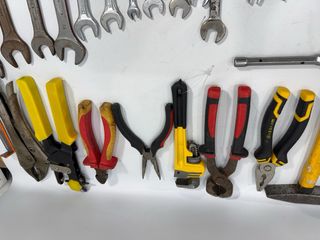 Lote de herramientas variadas