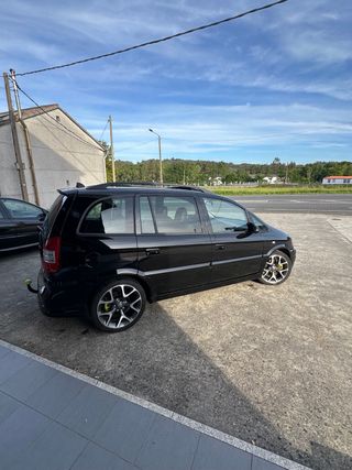 Opel Zafira Opc