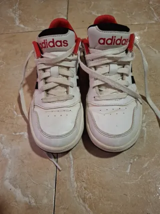 Deportivas Adidas Blancas , Rosas y negro