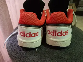 Deportivas Adidas Blancas , Rosas y negro