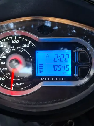 Peugeot Tweet 125cc Blanca