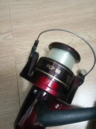 Caña de pescar con carrete