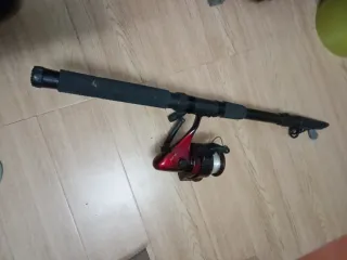 Caña de pescar con carrete