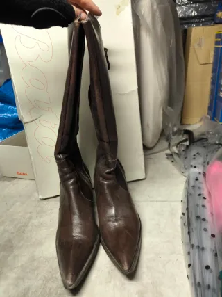 Stivali donna Bata marroni tipo camperos