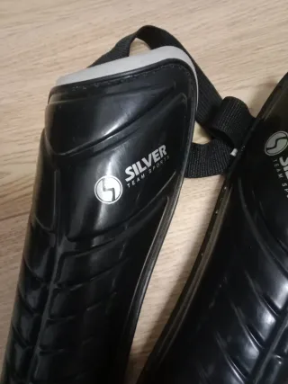 Protector de Fútbol Silver