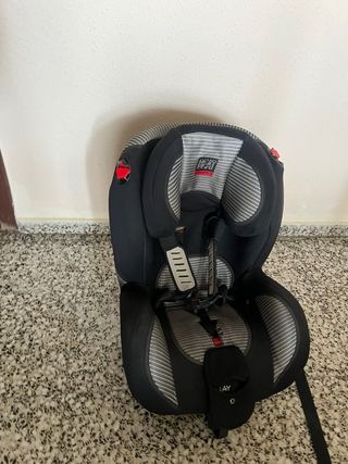 Silla de coche bebé negra y gris