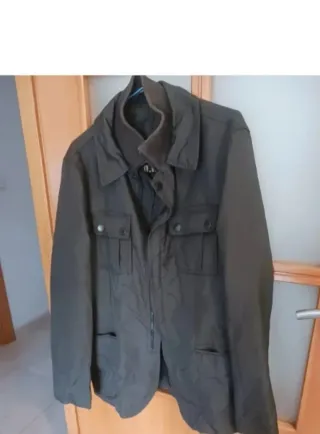 Gabardina Zara impermeable verde T L