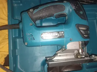 Sierra de calar Makita 4350ct