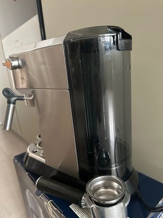 Cafetera DeLonghi Dedica