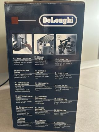 Cafetera DeLonghi Dedica