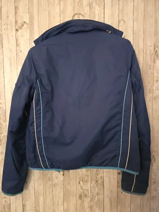 Chaqueta deportiva azul