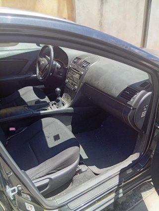 Toyota Avensis 2010