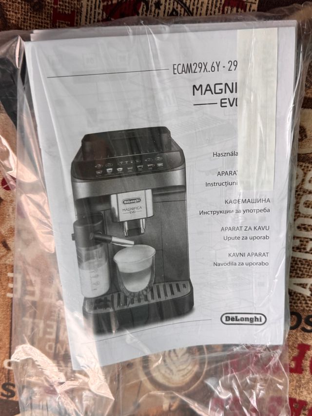 Cafetera DeLonghi Magnifica Evo