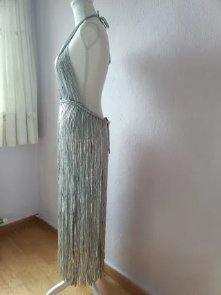 Vestido plateado macramé