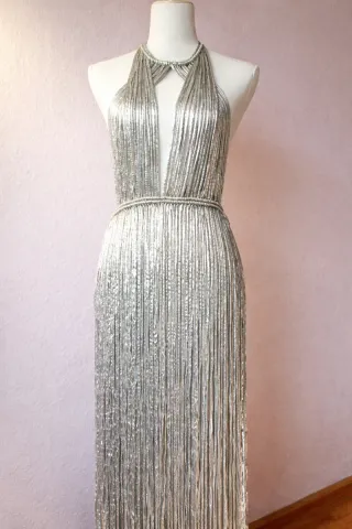 Vestido plateado macramé